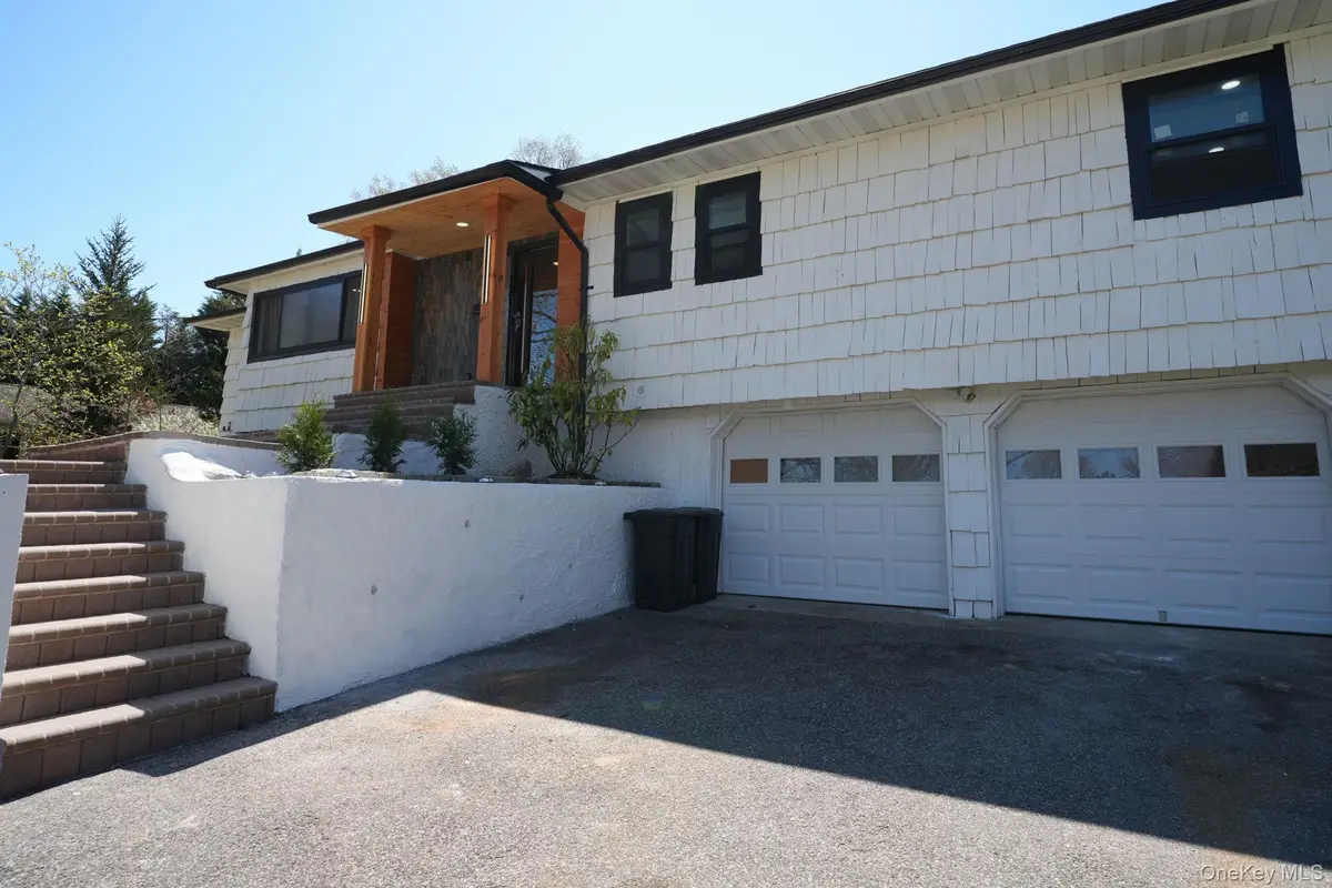 36 Storyland Lane, East Setauket, NY 11733 - #1