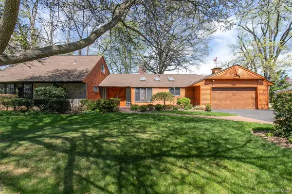 20 Old Farm Road, Great Neck, NY 11020