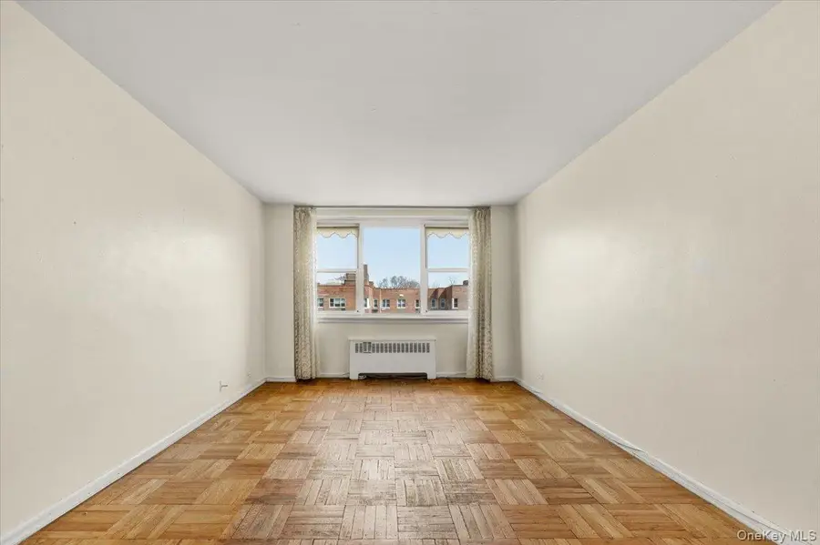 80 Knolls Crescent #6B, Bronx, NY 10463 - #2