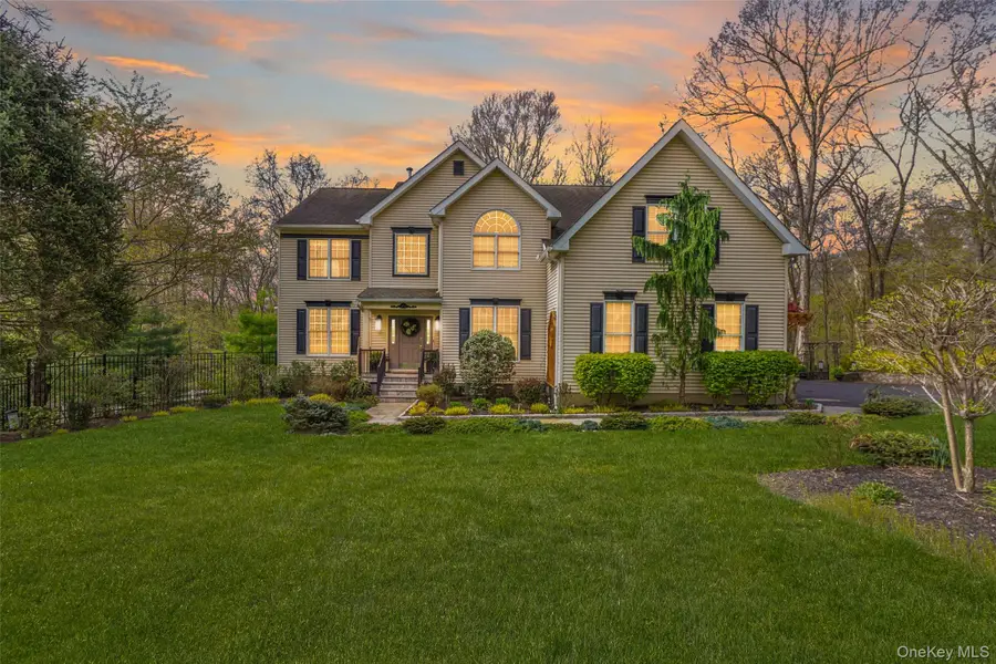 61 Hallocks Run, Somers, NY 10589 - #2