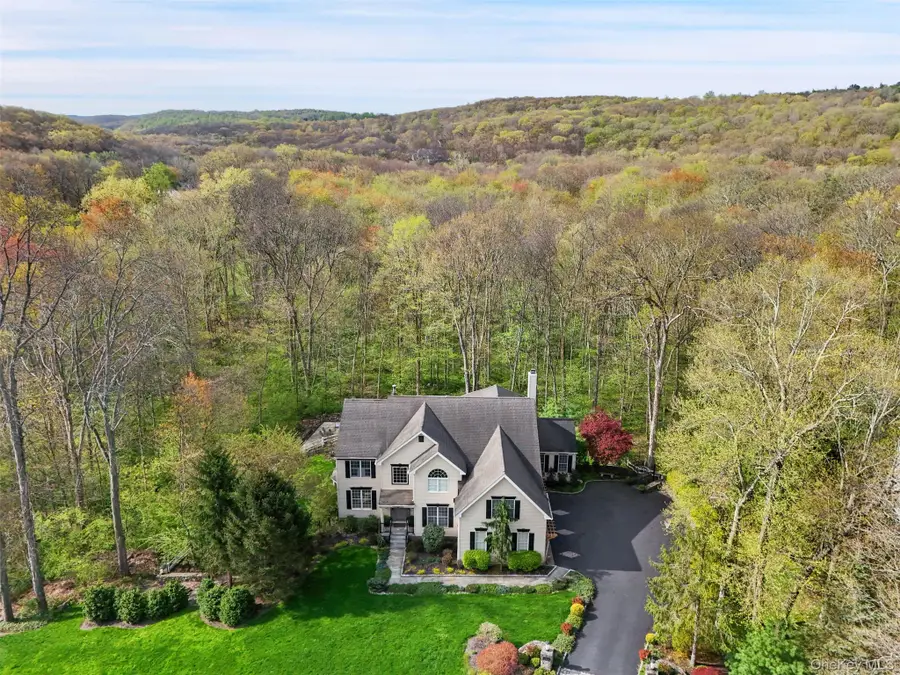 61 Hallocks Run, Somers, NY 10589 - #3