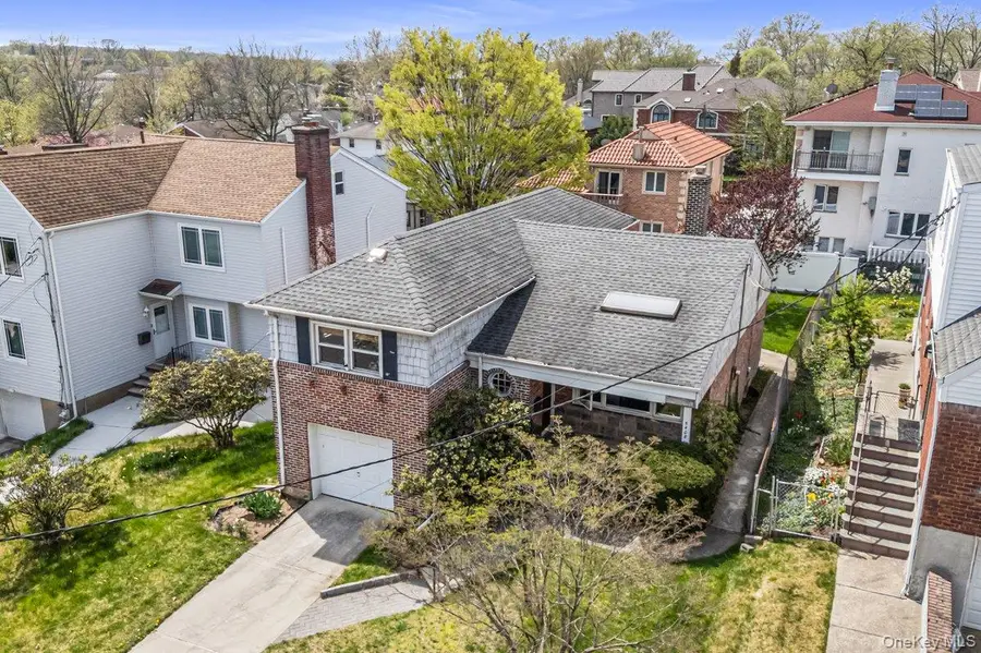 54-08 253rd Street, Little Neck, NY 11362 - #2