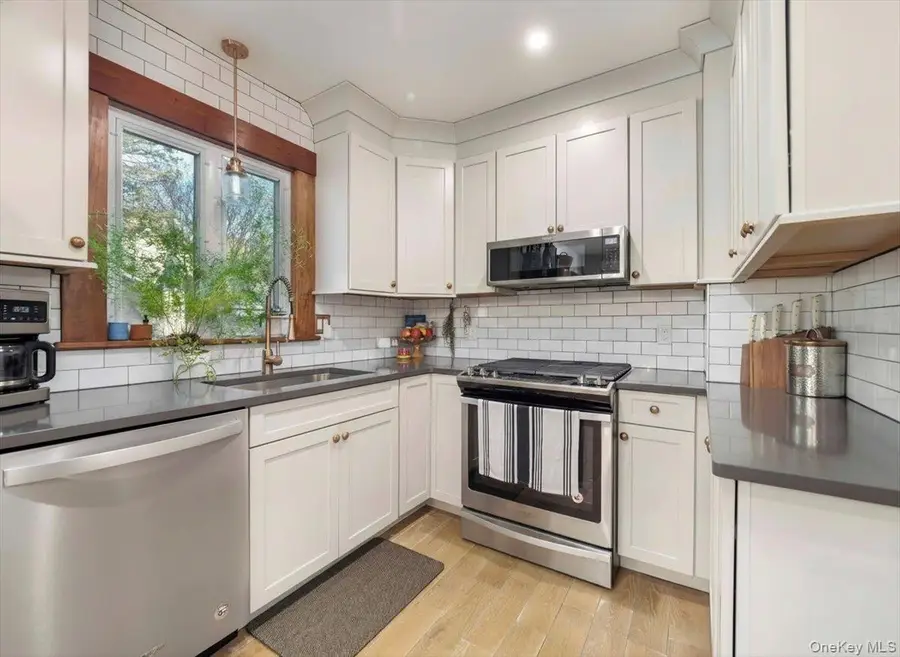 14 Hillside Avenue, Suffern, NY 10901 - #3