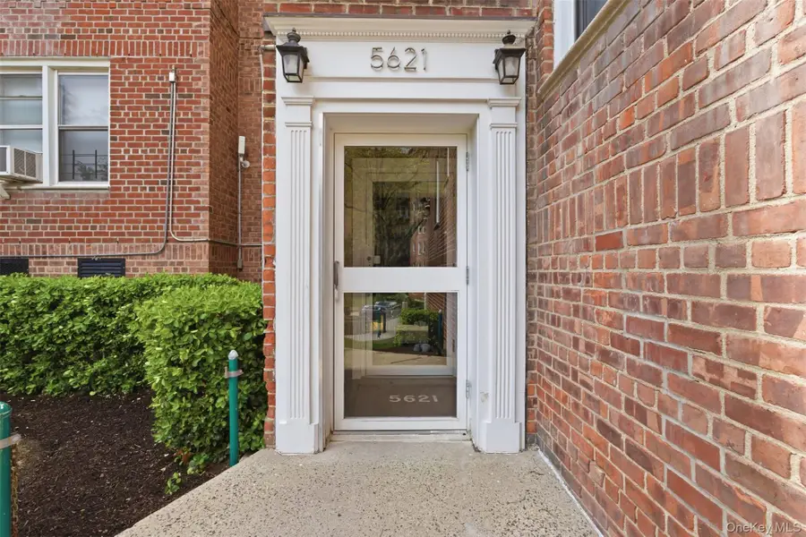 5621 Netherland Avenue #3D, Bronx, NY 10471 - #2