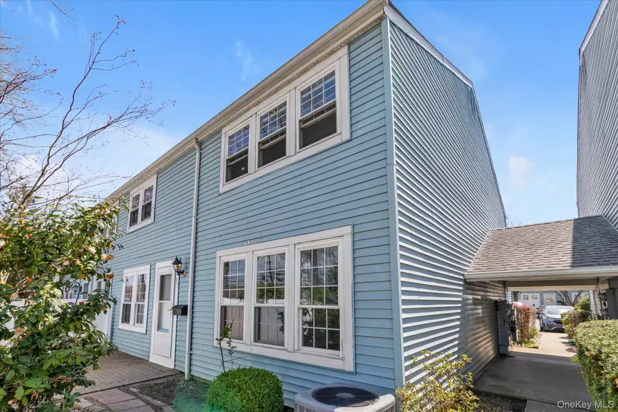 19 Whalers Cove, Babylon, NY 11702 - #3