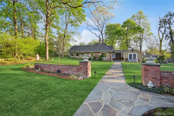 8 N Wodenethe Drive, Beacon, NY 12508