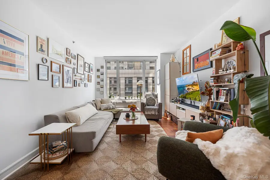 220 Riverside Boulevard #3G, Manhattan, NY 10069 - #2