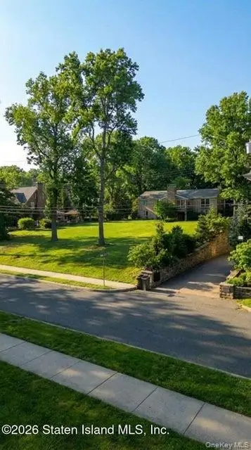 119 Coverly Avenue, Staten Island, NY 10301