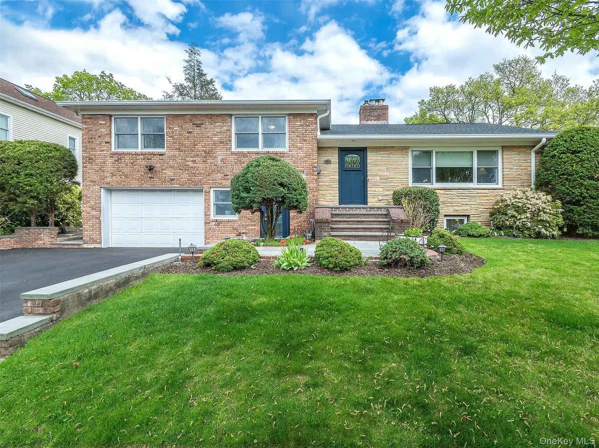 5 Fairfield Avenue, Port Washington, NY 11050 - #1