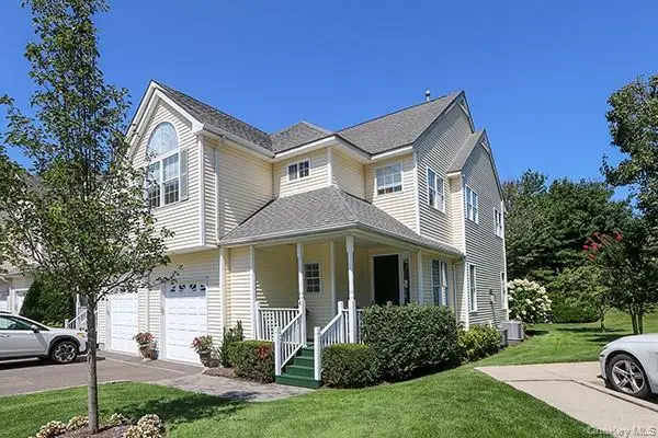 4 Spring Court, Huntington, NY 11743