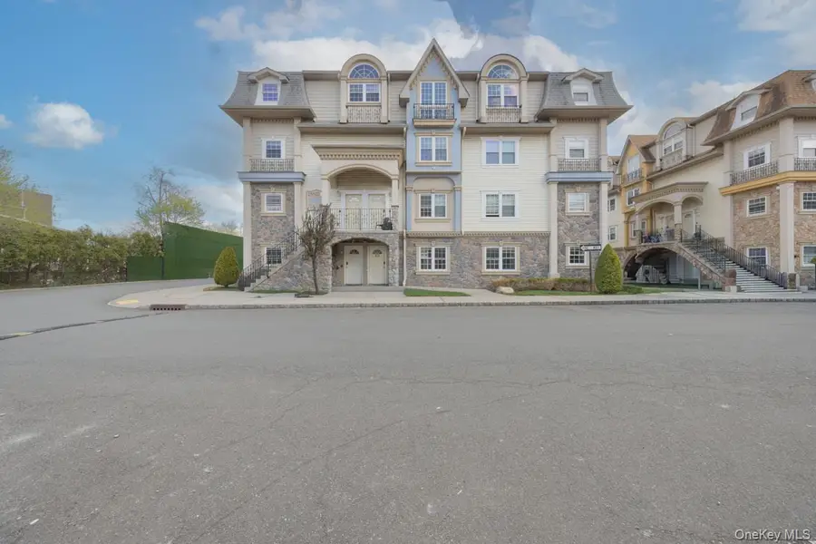 7 Elm Street #112, Spring Valley, NY 10977 - #3