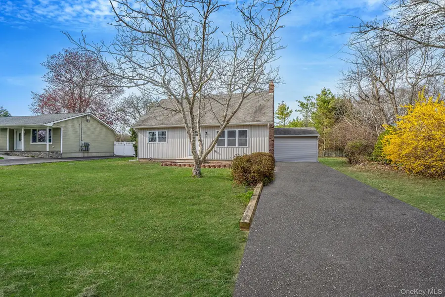 33 Harts Road, East Moriches, NY 11940 - #3