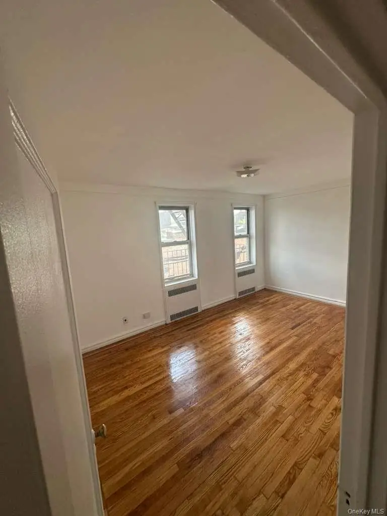 63-109 Saunders Street #A8, Rego Park, NY 11374 - #3