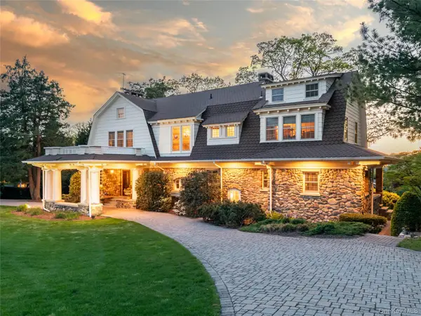 25 West Drive, Manhasset, NY 11030