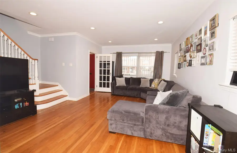 10548 65th Road, Forest Hills, NY 11375 - #2