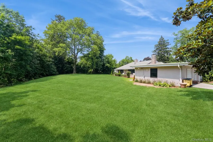 2 Foxwood Road, Kings Point, NY 11024 - #3