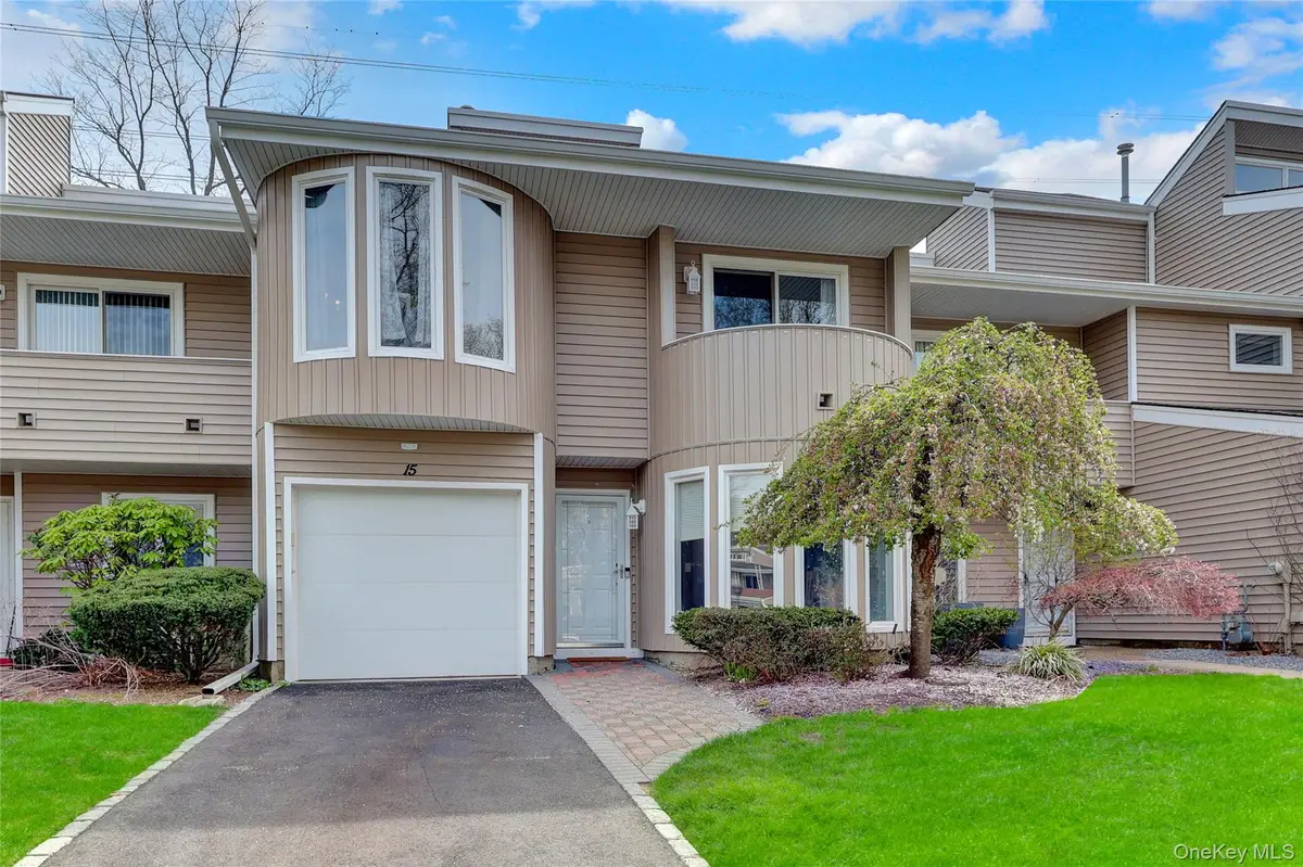 15 Kristin Lane, Hauppauge, NY 11788 - #1