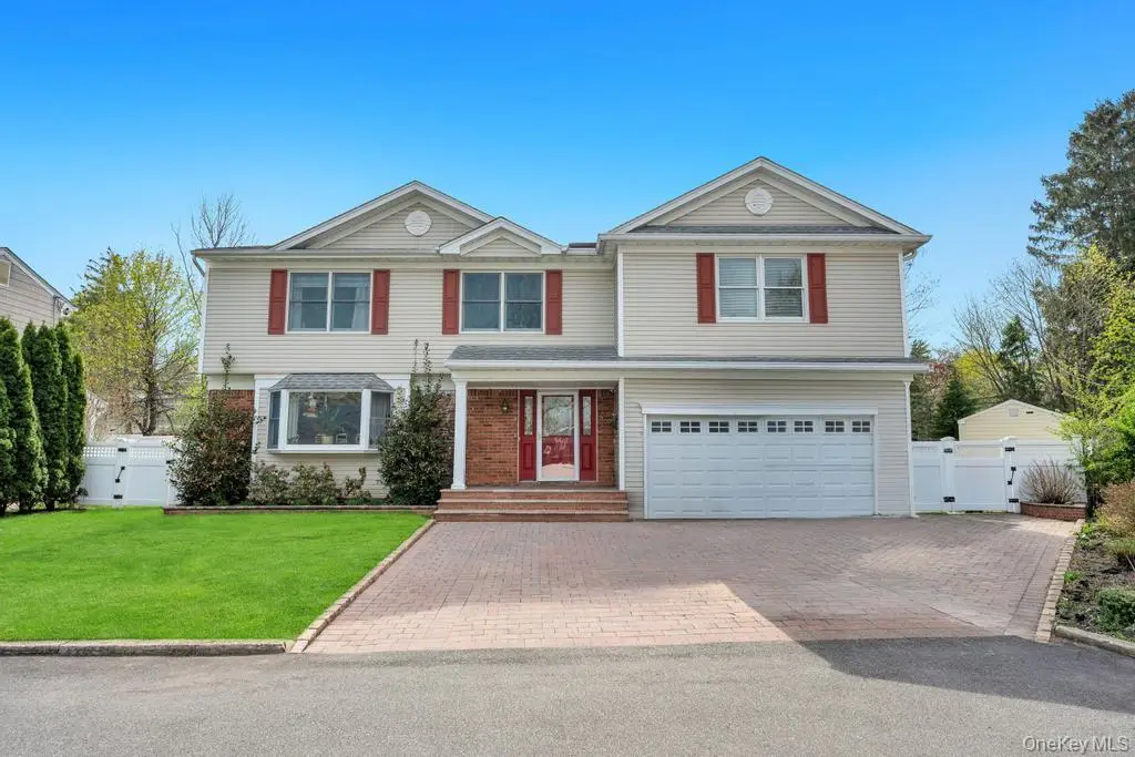 64 Muttontown Eastwoods Road, Syosset, NY 11791 - #1