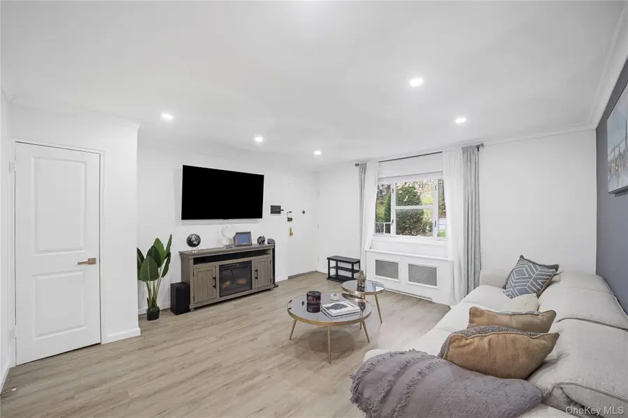 220-02 Stronghurst Avenue #(Lower) 18-3, Queens Village, NY 11427 - #3