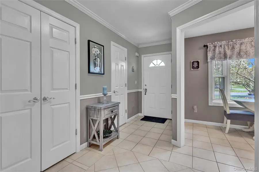 4 Dove Path, Coram, NY 11727 - #3