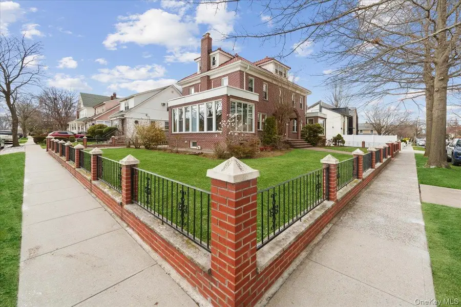 20931 39th Avenue, Bayside, NY 11361 - #3