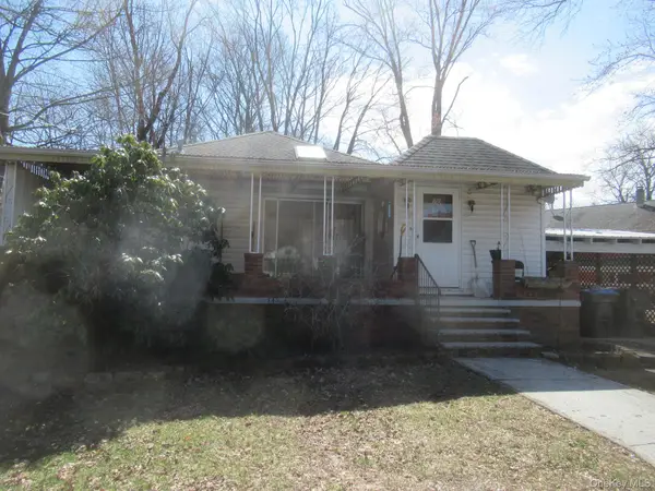 72 Ten Eyck Avenue, Greenwood Lake, NY 10925