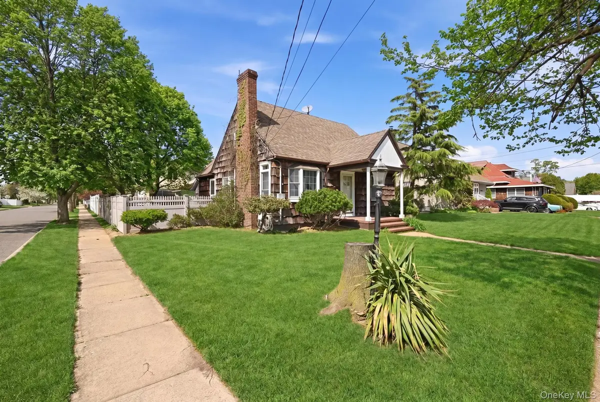 612 Hughes Street, Bellmore, NY 11710 - #1