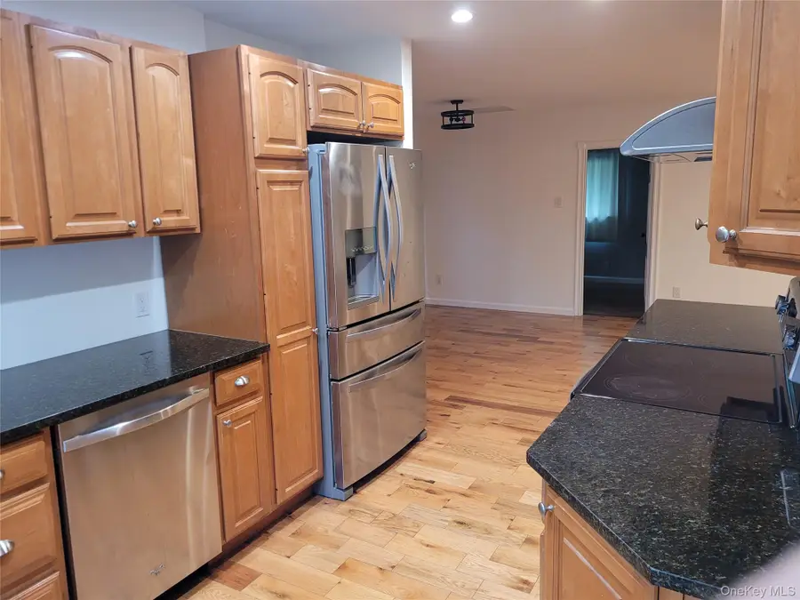 31 Apricot Road, Rocky Point, NY 11778 - #2