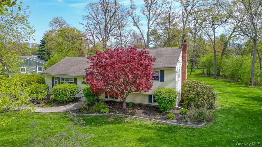 3 Regimental Place, New Windsor, NY 12553 - #2