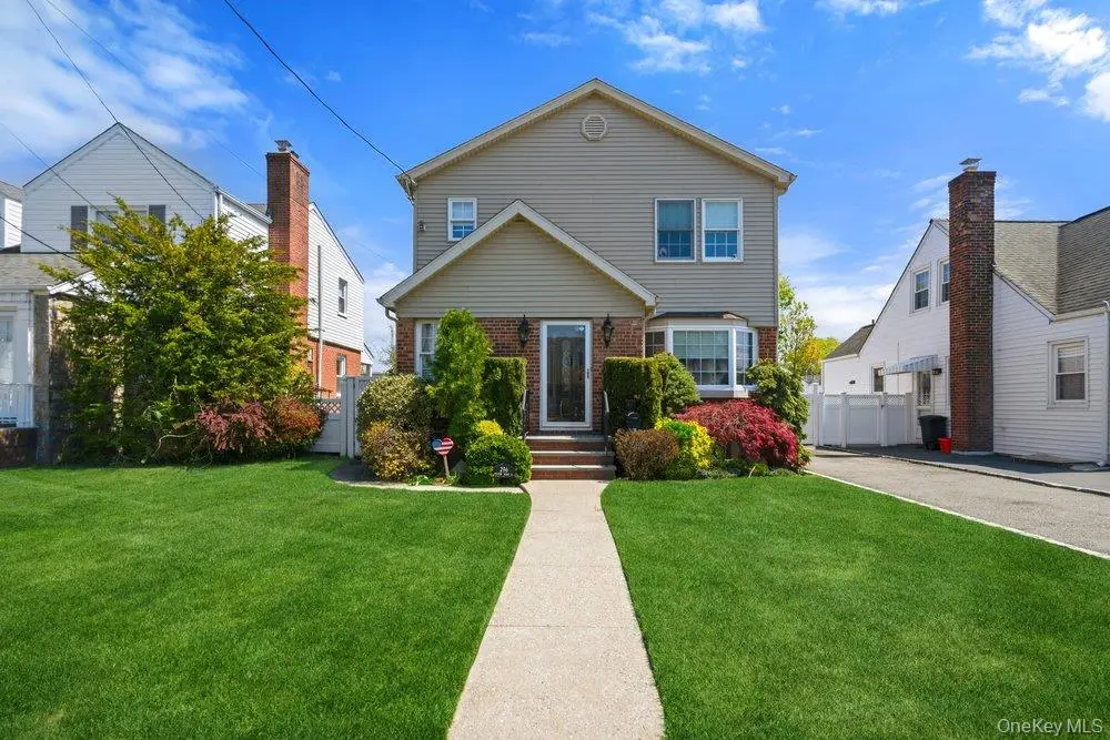 296 Euston Road S, Garden City, NY 11530 - #1