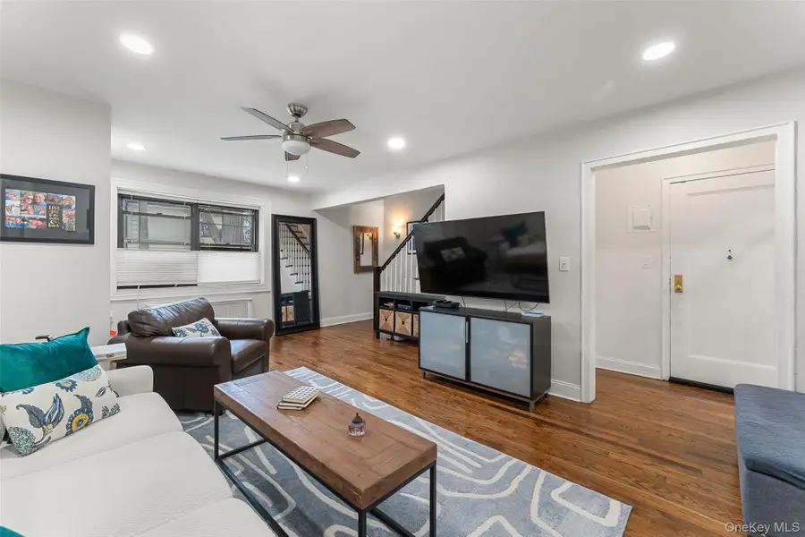 37 Manchester Road #2R, Eastchester, NY 10709 - #3