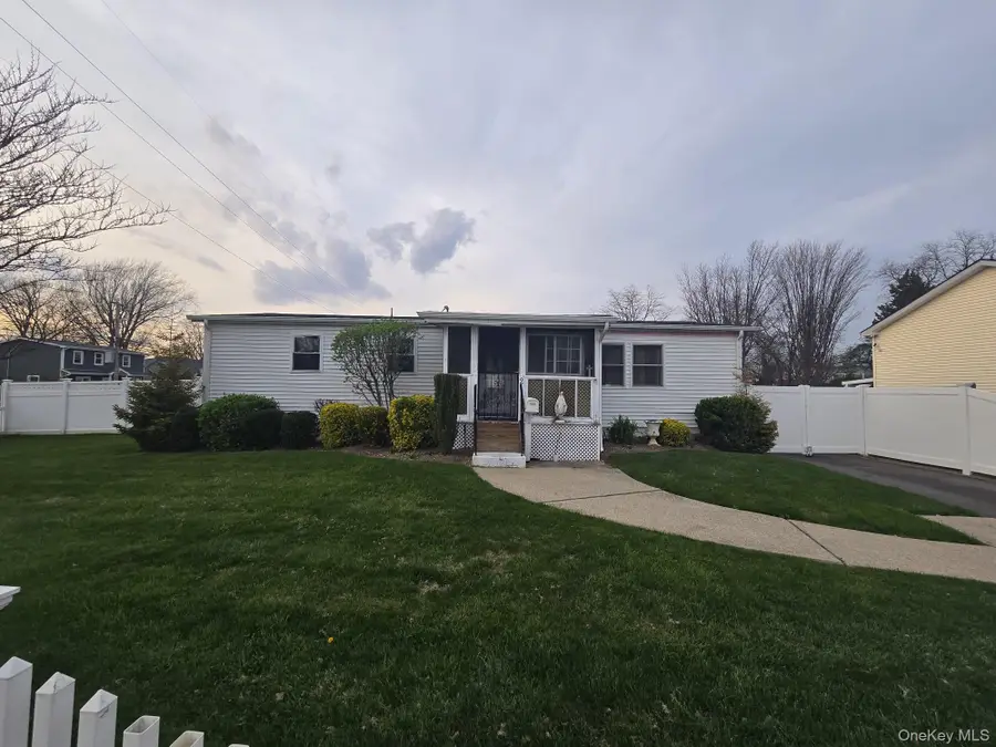 2 Ritter Avenue, Amityville, NY 11701 - #2