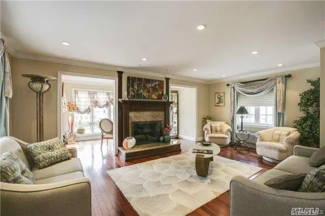 3315 167th St, Flushing, NY 11358 - #2