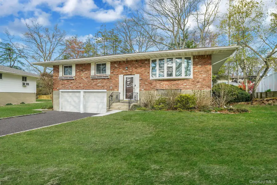 13 Bee Drive, Hauppauge, NY 11788 - #3