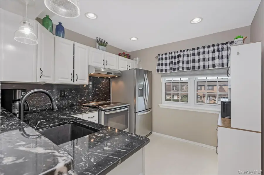 140 Mariners Way, Copiague, NY 11726 - #2