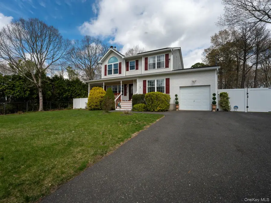 49 S Cozine Road, Center Moriches, NY 11934 - #2