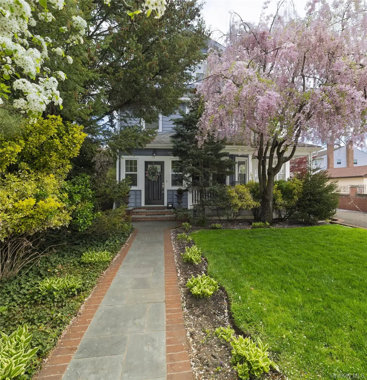 75 Lee Avenue, Rockville Centre, NY 11570 - #1