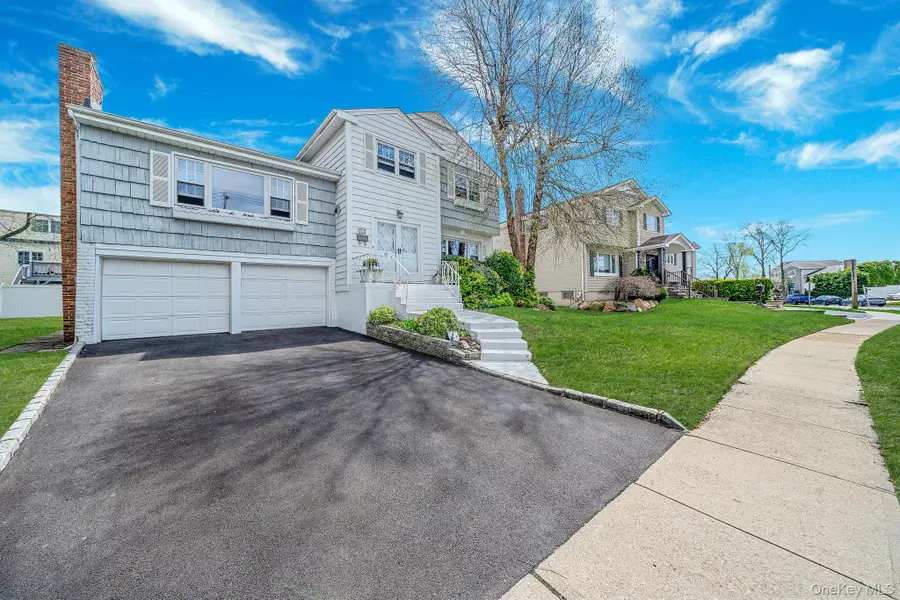 2897 Wynsum Avenue, Merrick, NY 11566 - #2