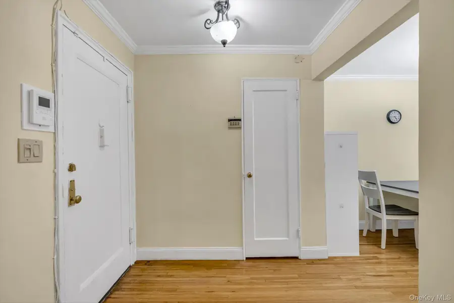 44 Terrace Circle #1D, Great Neck, NY 11021 - #3