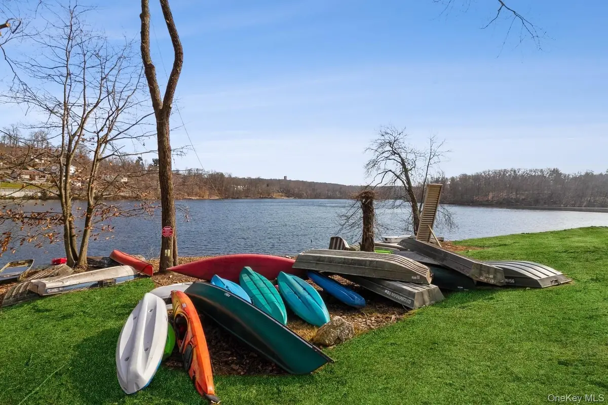 24 Leisure Way, Mohegan Lake, NY 10547 - #1