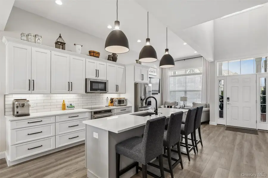 216 Belmont Circle, Yaphank, NY 11980 - #3