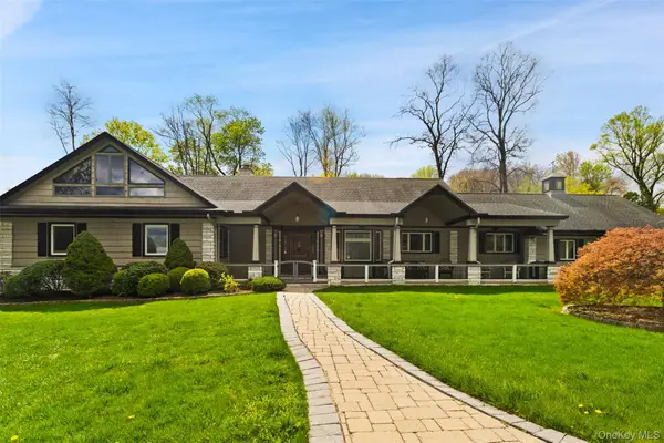 6 Lilac Place, Thornwood, NY 10594