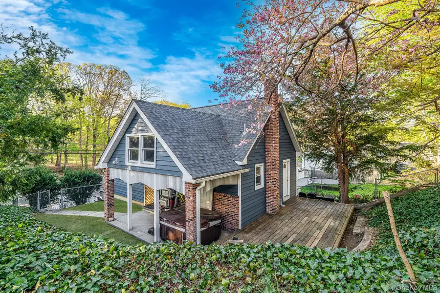 108 Lower Rocky Point Road, Sound Beach, NY 11789 - #3