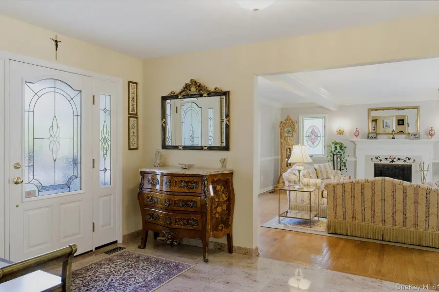 873 Oyster Bay Road, East Norwich, NY 11732 - #3