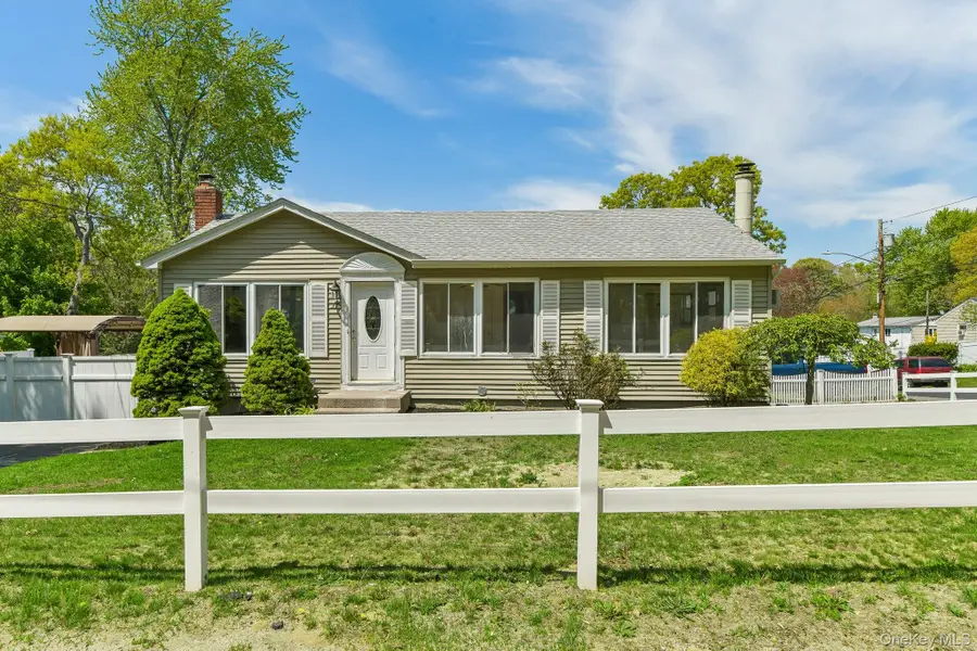 37 Harper Street, Patchogue, NY 11772 - #3