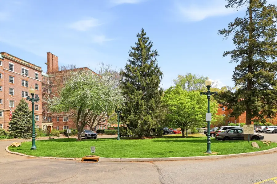 300 S Broadway #3D, Tarrytown, NY 10591 - #2