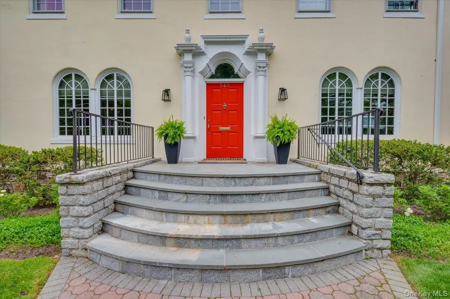 560 Pelhamdale Avenue, Pelham, NY 10803 - #2