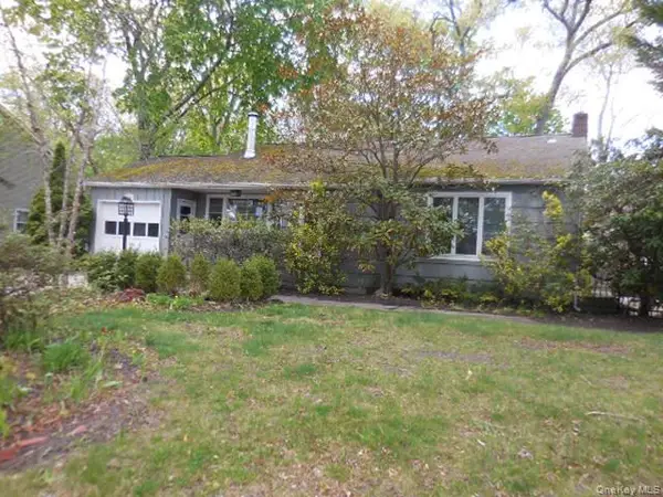 194 Phyllis Drive, Patchogue, NY 11772