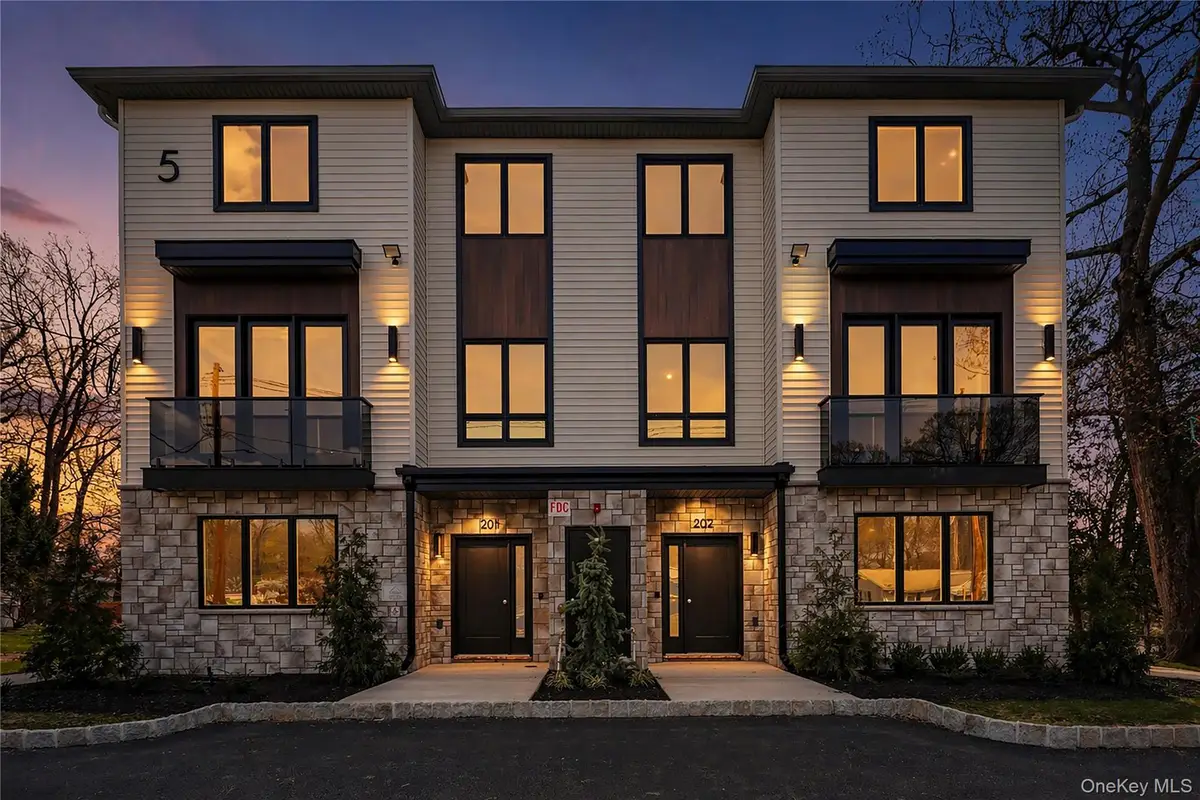 5 Mirror Lake Road #201, Spring Valley, NY 10977 - #1