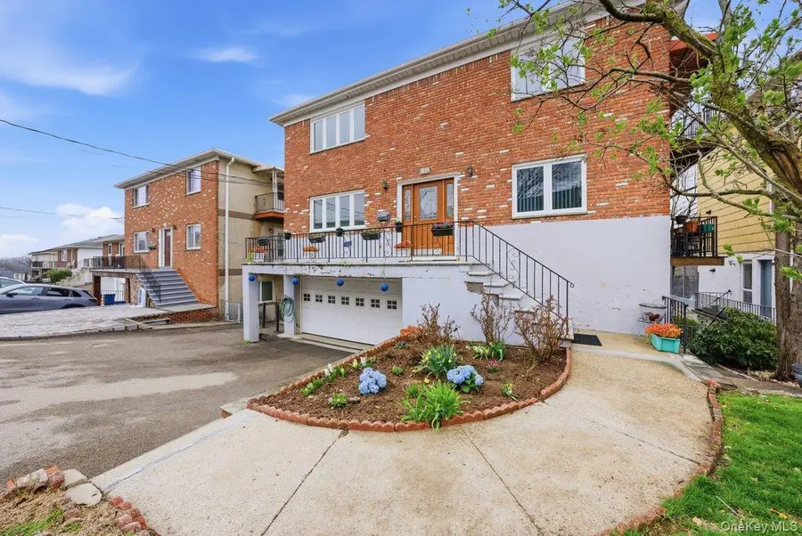 185 Bennett Avenue, Yonkers, NY 10701 - #2